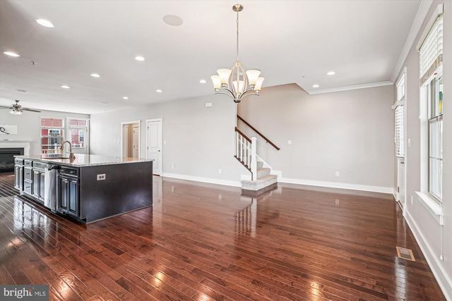 2365 HARMSWORTH DR, Dumfries, VA 22026