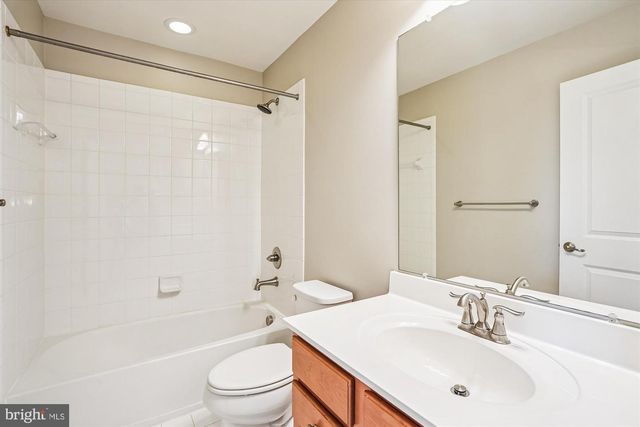 2365 HARMSWORTH DR, Dumfries, VA 22026