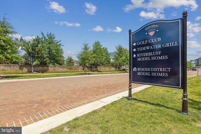 2365 HARMSWORTH DR, Dumfries, VA 22026