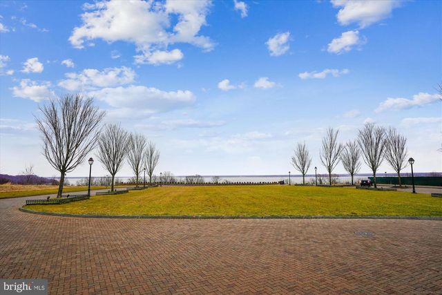 2365 HARMSWORTH DR, Dumfries, VA 22026