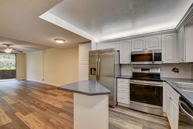 890 N Federal Highway 103, Lantana, FL 33462