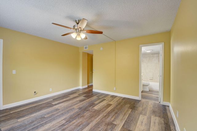 890 N Federal Highway 103, Lantana, FL 33462