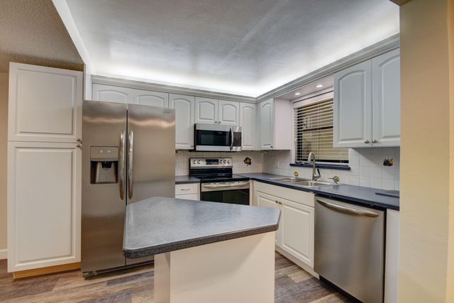 890 N Federal Highway 103, Lantana, FL 33462