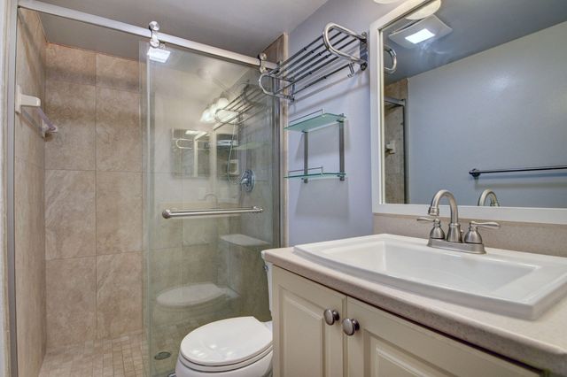 890 N Federal Highway 103, Lantana, FL 33462