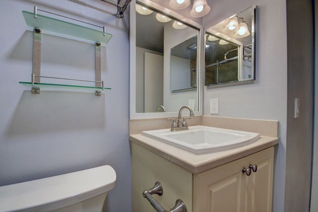 890 N Federal Highway 103, Lantana, FL 33462