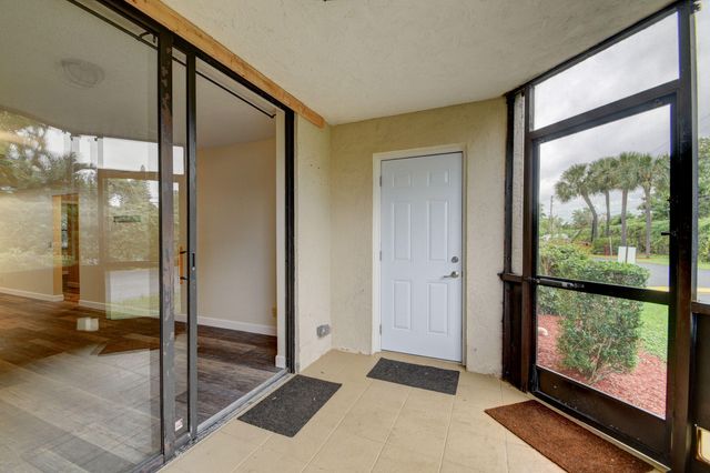890 N Federal Highway 103, Lantana, FL 33462
