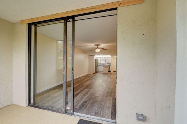 890 N Federal Highway 103, Lantana, FL 33462