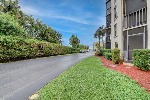 890 N Federal Highway 103, Lantana, FL 33462