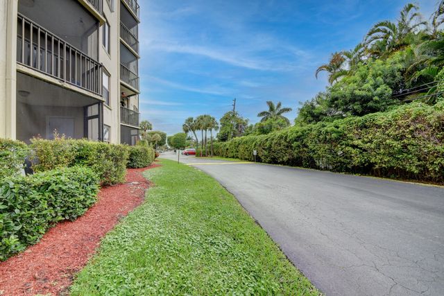 890 N Federal Highway 103, Lantana, FL 33462
