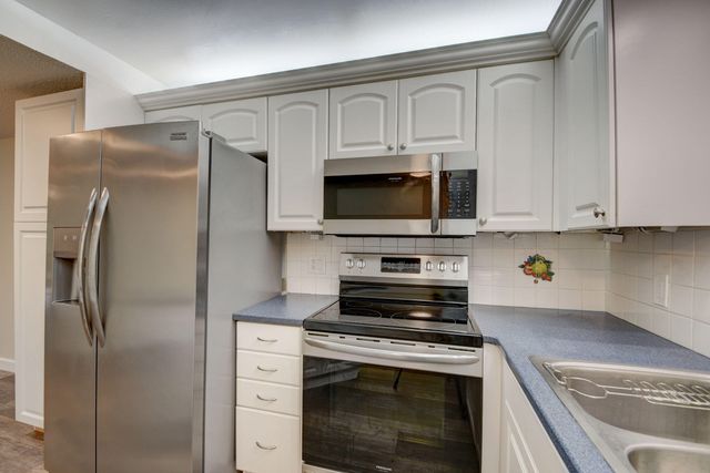 890 N Federal Highway 103, Lantana, FL 33462
