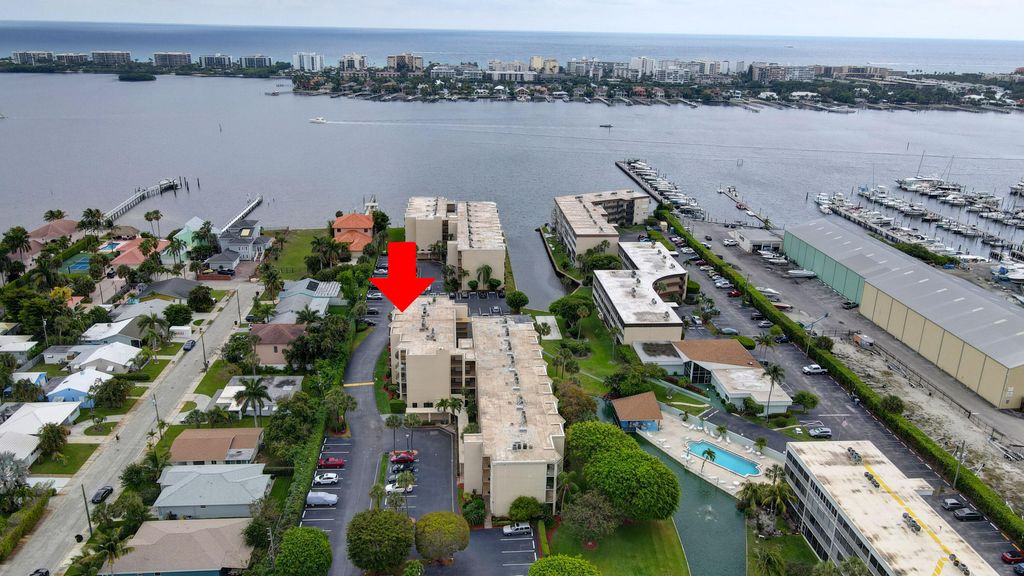 890 N Federal Highway 103, Lantana, FL 33462