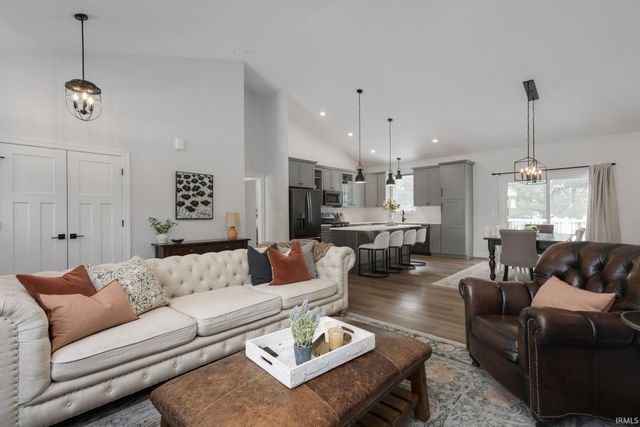 4604 Pier Ct Unit 79, South Bend, IN 46628