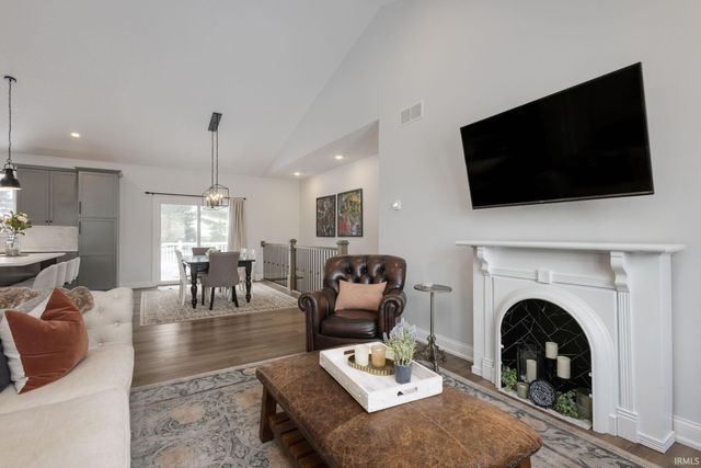 4604 Pier Ct Unit 79, South Bend, IN 46628