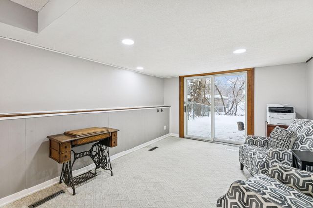 13113 Grand Avenue, Burnsville, MN 55337