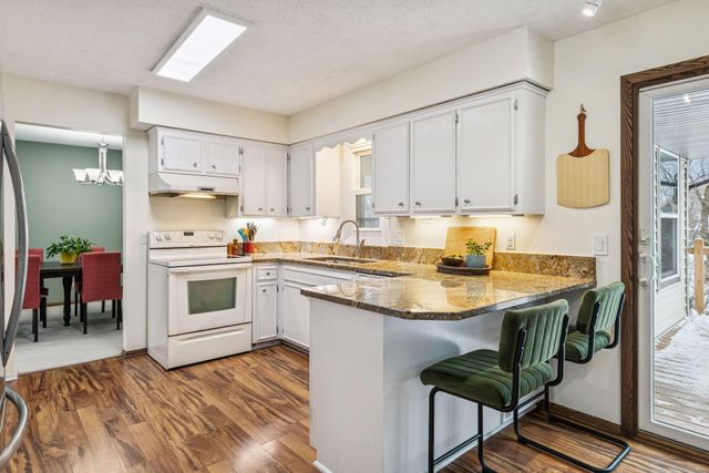 13113 Grand Avenue, Burnsville, MN 55337