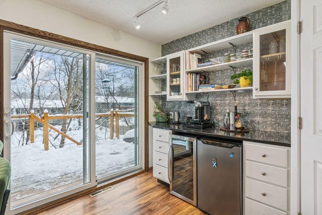 13113 Grand Avenue, Burnsville, MN 55337