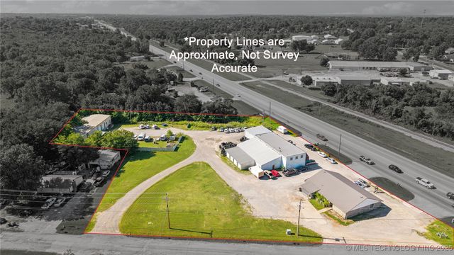 12127 S State Hwy 51 Highway, Coweta, OK 74429