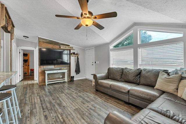 14471 SW Ohio St Rd, Augusta, KS 67010