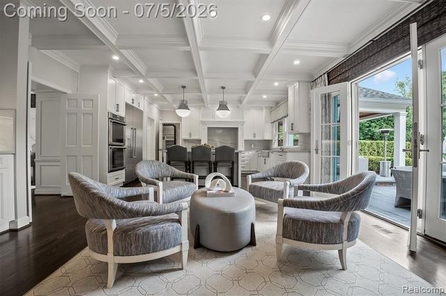 4885 N Harsdale Road, Bloomfield Hills, MI 48302