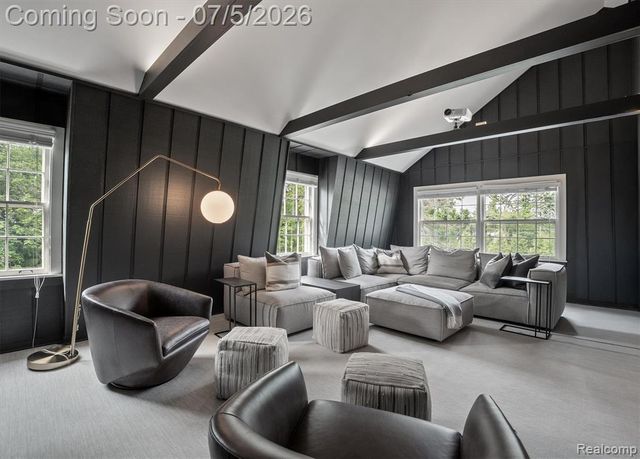 4885 N Harsdale Road, Bloomfield Hills, MI 48302