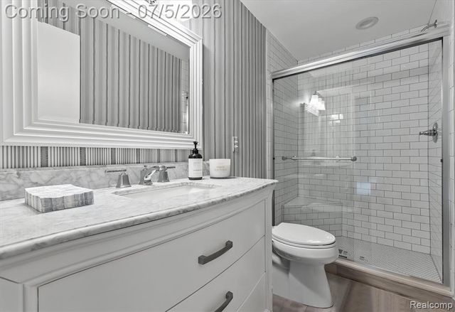 4885 N Harsdale Road, Bloomfield Hills, MI 48302