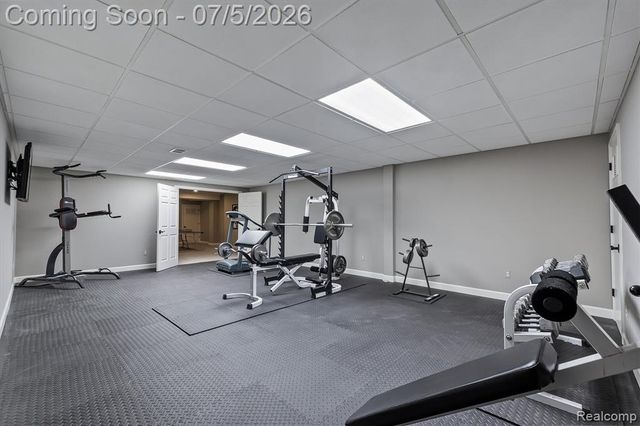 4885 N Harsdale Road, Bloomfield Hills, MI 48302