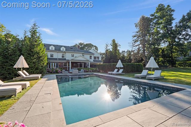 4885 N Harsdale Road, Bloomfield Hills, MI 48302