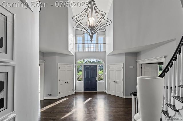 4885 N Harsdale Road, Bloomfield Hills, MI 48302
