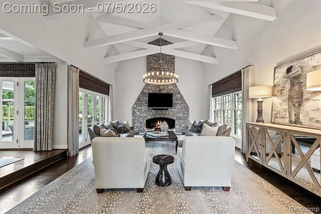 4885 N Harsdale Road, Bloomfield Hills, MI 48302