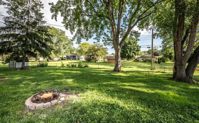 1083 Whitney Drive, Apple Valley, MN 55124