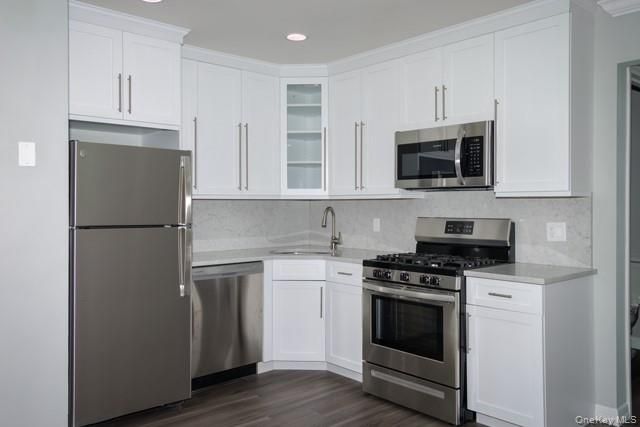 55 Fifth Avenue 4, Bay Shore, NY 11706