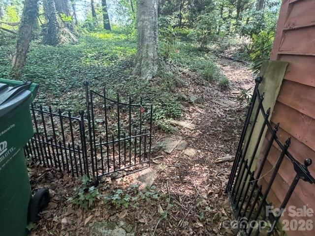 8401 Barncliff Road, Charlotte, NC 28227