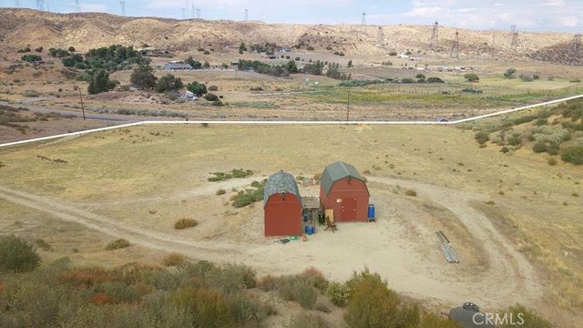 1 Elizabeth Lake Road, Palmdale, CA 93551