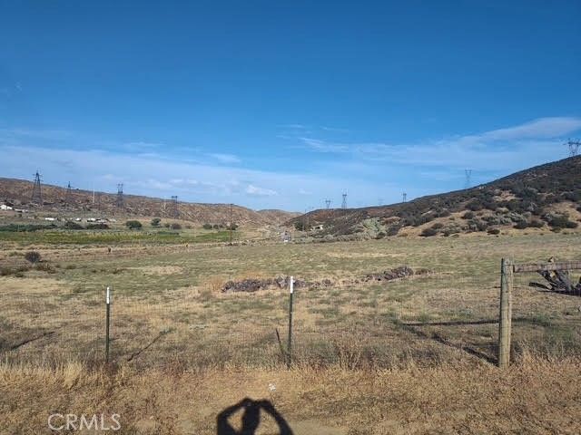 1 Elizabeth Lake Road, Palmdale, CA 93551