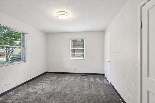 1310 Leland Avenue, Des Moines, IA 50315