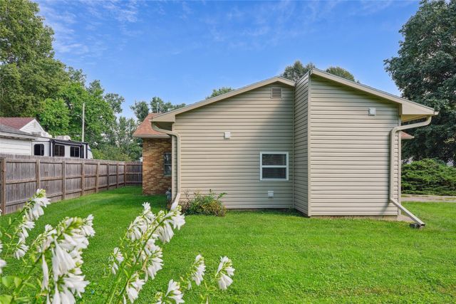 1310 Leland Avenue, Des Moines, IA 50315