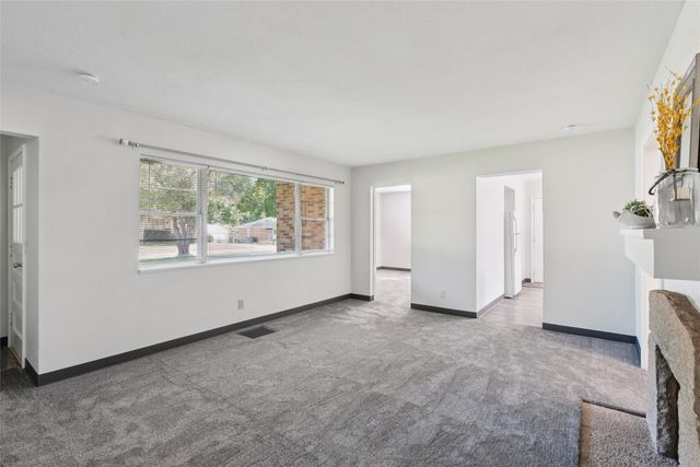 1310 Leland Avenue, Des Moines, IA 50315