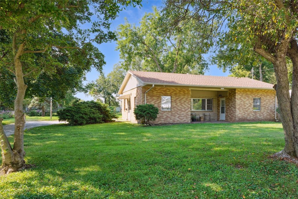 1310 Leland Avenue, Des Moines, IA 50315