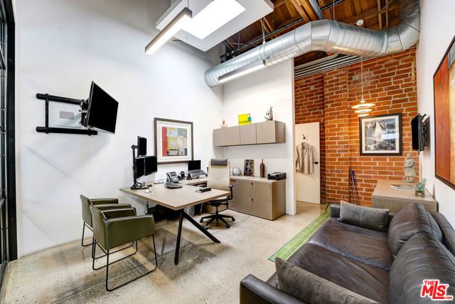 6122 Washington Boulevard, Culver City, CA 90232