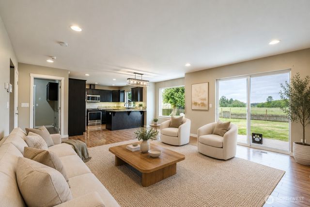 8365 Pheasant Drive, Blaine, WA 98230