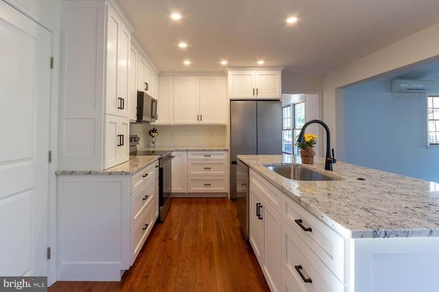 931 GRACE ST, State College, PA 16801