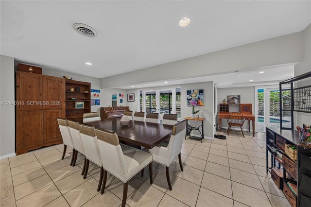 5300 Fillmore St, Hollywood, FL 33021