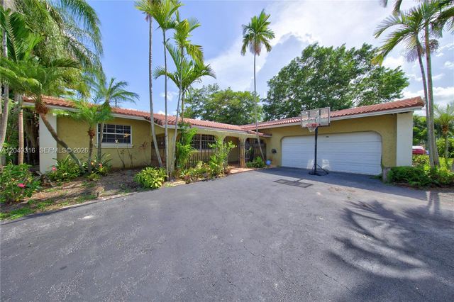 5300 Fillmore St, Hollywood, FL 33021