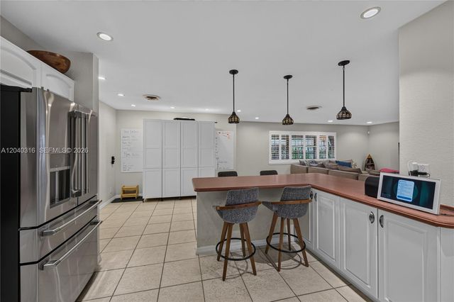 5300 Fillmore St, Hollywood, FL 33021