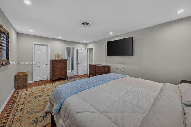 5300 Fillmore St, Hollywood, FL 33021