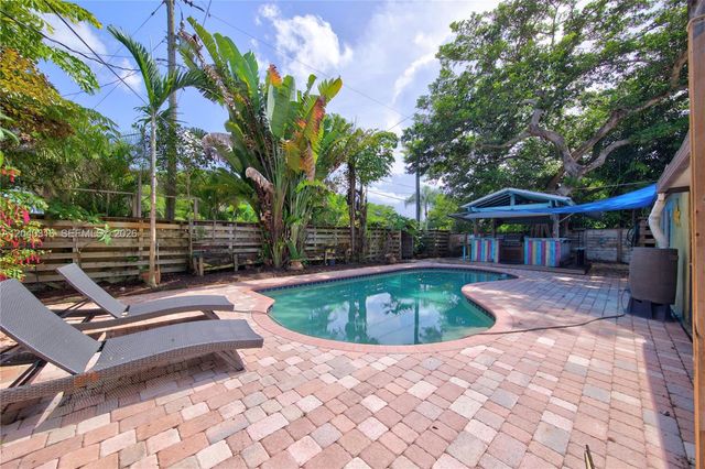 5300 Fillmore St, Hollywood, FL 33021