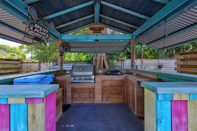 5300 Fillmore St, Hollywood, FL 33021
