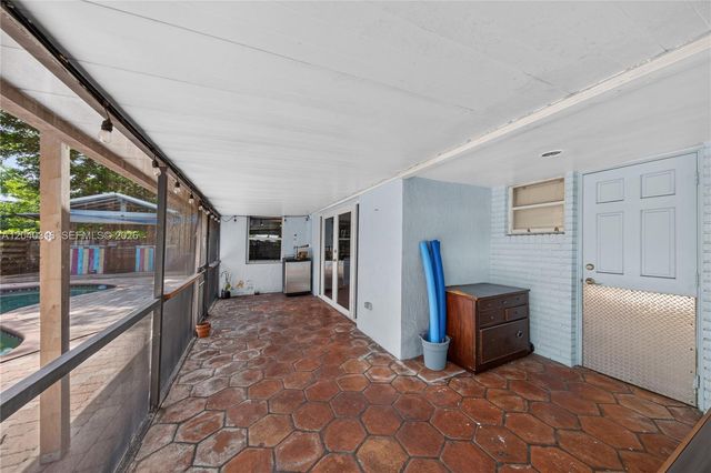 5300 Fillmore St, Hollywood, FL 33021