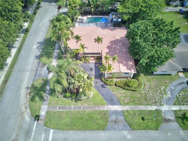 5300 Fillmore St, Hollywood, FL 33021