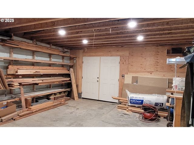 50627 ALLEN St, Halfway, OR 97834